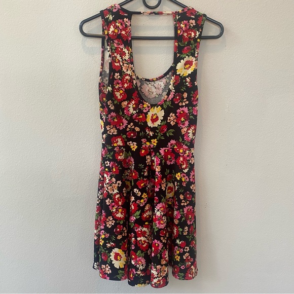 Banana Lemon Casual Mini Dress Size Small - Picture 7 of 9